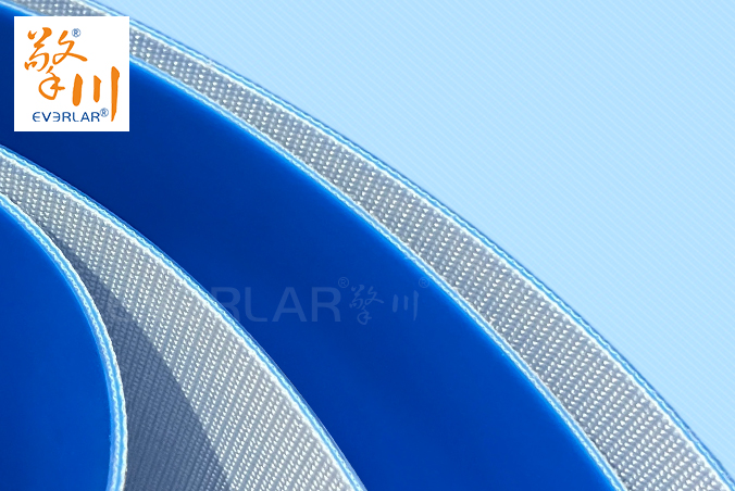 藍色PVC輸送帶加擋板導條耐磨防跑偏防掉落自動化生產(chǎn)線物料傳送工業(yè)皮帶